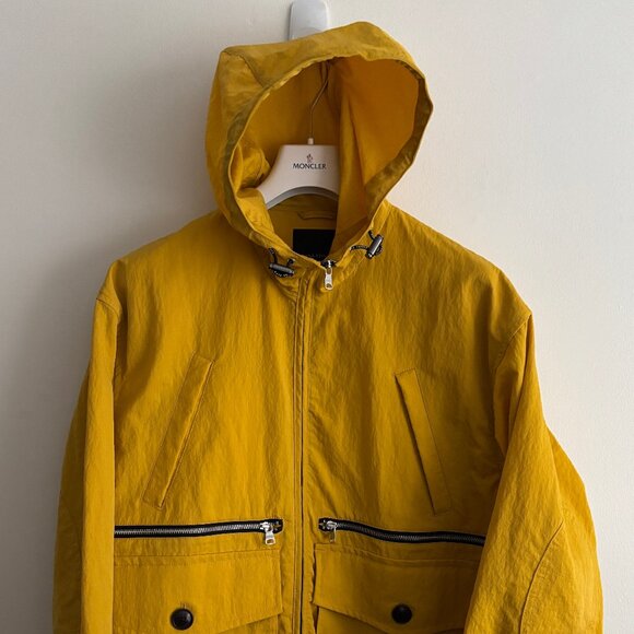 $415 Banana Republic Yellow Oversized Fishing / Wading Jacket - Medium - Picture 1 of 11